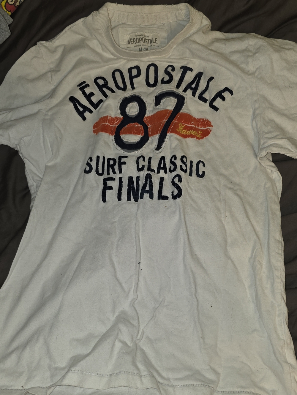 Aeropostale Men’s White '87 Surf Classic Finals' Graphic Tee